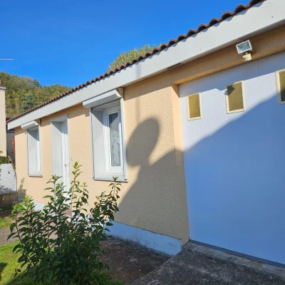 Habillage rives de toit PVC